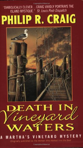 Imagen de archivo de Death in Vineyard Waters : A Martha's Vineyard Mystery a la venta por SecondSale