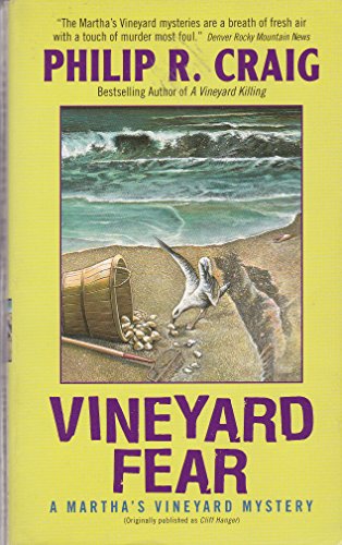 Beispielbild fr Vineyard Fear : A Martha's Vineyard Mystery zum Verkauf von Jenson Books Inc