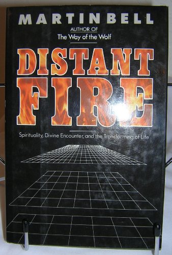 Imagen de archivo de Distant Fire a la venta por Wonder Book