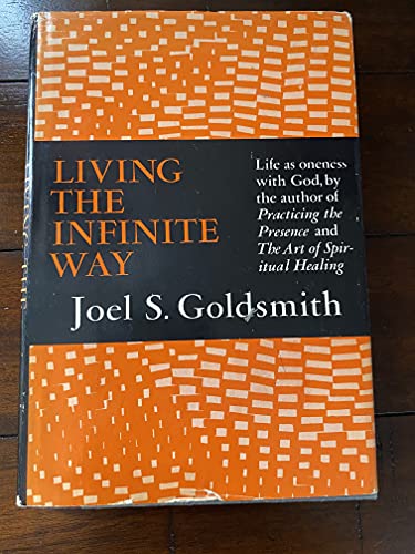 Beispielbild fr Living the Infinite Way zum Verkauf von ThriftBooks-Atlanta
