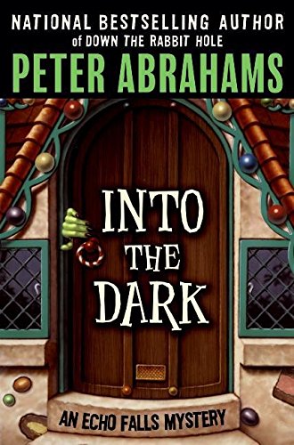 Imagen de archivo de Into the Dark a la venta por Better World Books