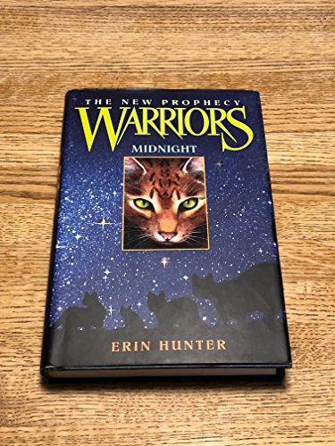 Warriors: The New Prophecy #1: Midnight: Hunter, Erin, Stevenson, Dave:  9780062367020: : Books