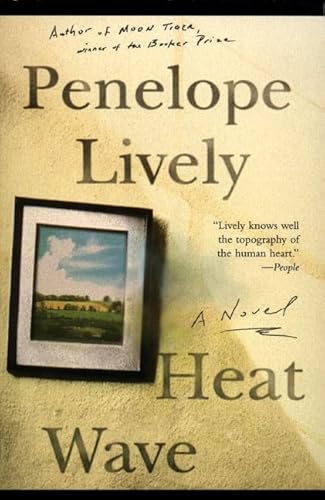 Beispielbild fr Heat Wave : A Novel zum Verkauf von Better World Books