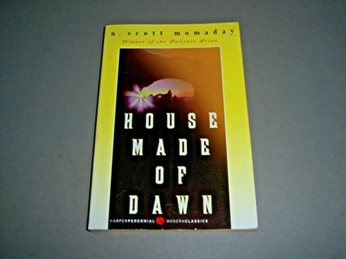 Imagen de archivo de House Made of Dawn (Perennial Classics) a la venta por Read&Dream