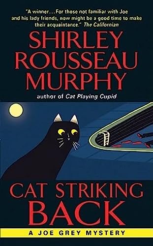 Beispielbild fr Cat Striking Back (Joe Grey Mystery Series) zum Verkauf von SecondSale