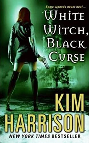 White Witch, Black Curse (The Hollows, Book 7) (9780061138027) by Harrison, Kim