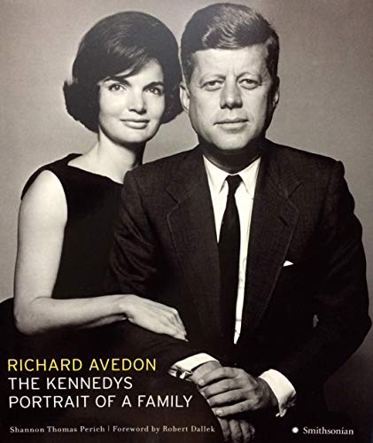 9780061138164: The Kennedys: Portrait of a Family