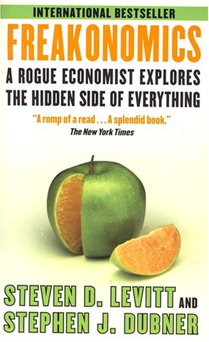 Imagen de archivo de Freakonomics a la venta por ThriftBooks-Dallas