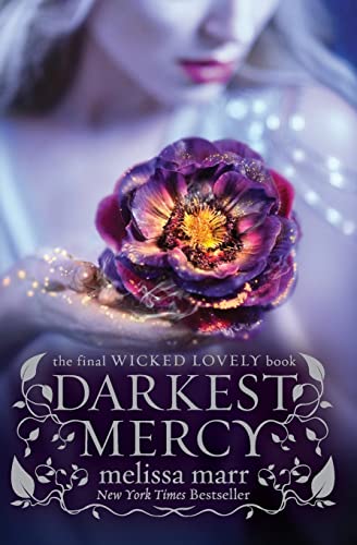Imagen de archivo de Darkest Mercy (Wicked Lovely, 5) a la venta por ZBK Books