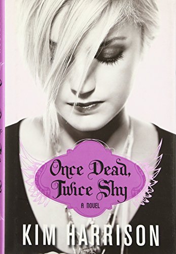 Imagen de archivo de Once Dead, Twice Shy a la venta por Better World Books