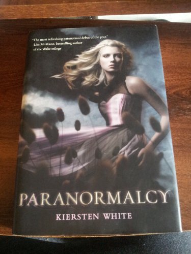 Beispielbild fr Paranormalcy (Paranormalcy, 1) zum Verkauf von Wonder Book