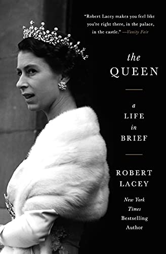 Imagen de archivo de The Queen: A Life in Brief a la venta por SecondSale