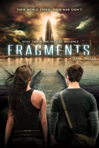 9780062260918: Fragments (The Partials Sequence)