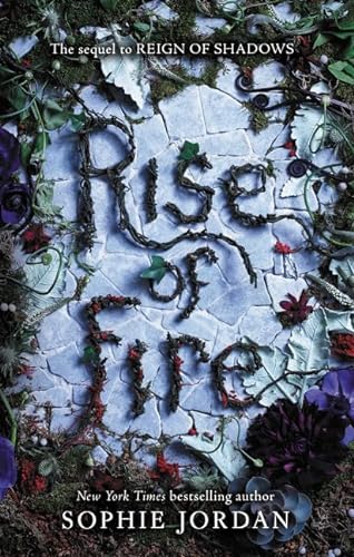 9780062377678: Rise of Fire (Reign of Shadows, 2)