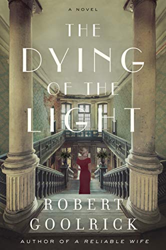 9780062678232: DYING LIGHT: A Novel