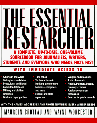 9780062730404: Essential Researcher