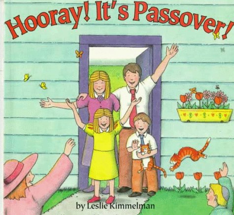 9780064434775: Hooray! it's Passover!