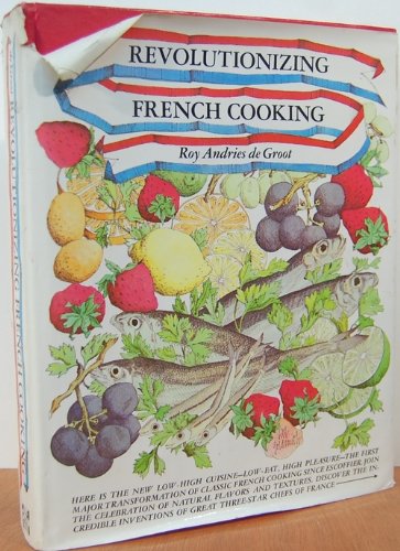 Imagen de archivo de Revolutionizing French Cooking a la venta por Wonder Book