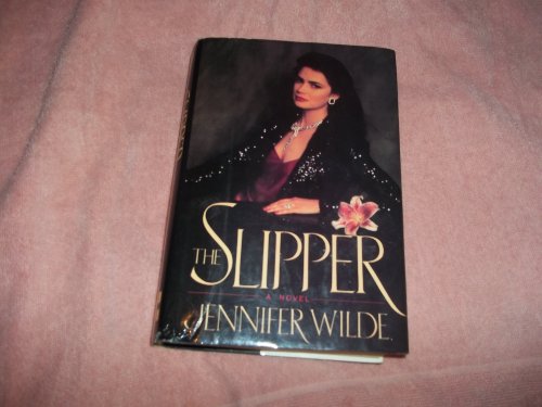 Beispielbild fr The Slipper zum Verkauf von Wonder Book