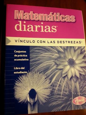 Stock image for Everyday Mathematics, Grade 4, Skills Links Spanish Student Edition (EVERYDAY MATH SKILLS LINKS) (Spanish Edition) for sale by Iridium_Books