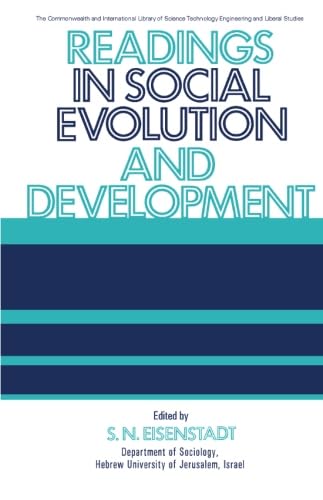 9780080068121: Readings in Social Evolution and Development: The Commonwealth and International Library: Readings in Sociology