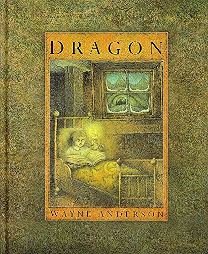 Imagen de archivo de Dragon a la venta por WorldofBooks