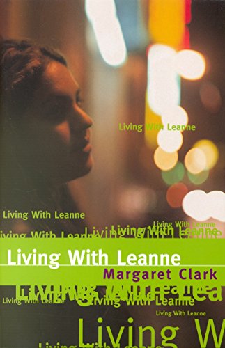 Beispielbild fr Living With Leanne zum Verkauf von WorldofBooks
