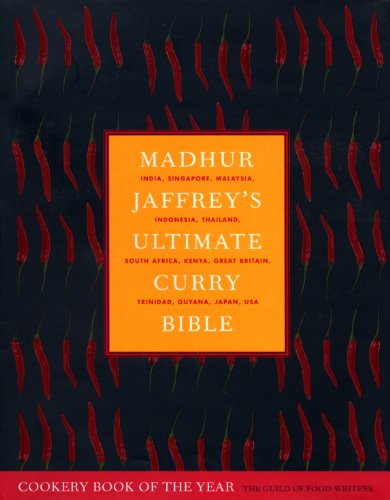Beispielbild fr Madhur Jaffrey's Ultimate Curry Bible: the definitive curry cookbook from the Queen of Curry zum Verkauf von WorldofBooks
