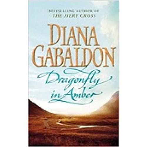 Beispielbild fr Dragonfly in Amber: A Novel (Outlander) zum Verkauf von Hawking Books