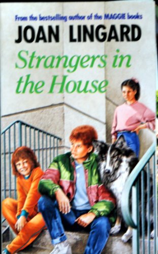 Imagen de archivo de Strangers in the House (Red Fox Older Fiction) a la venta por WorldofBooks