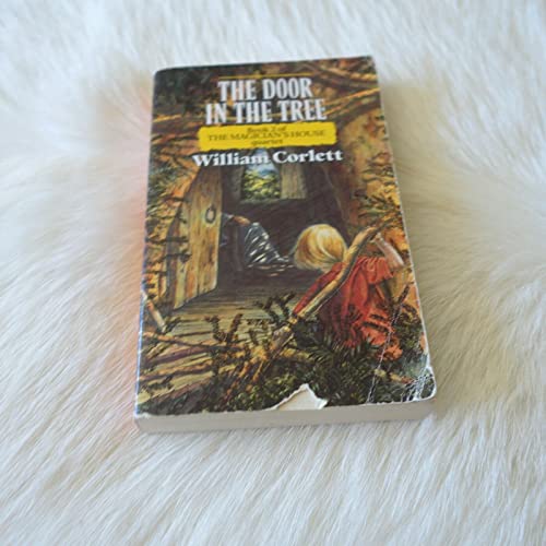 Beispielbild fr The Door in the Tree: 2 (Red Fox Older Fiction) zum Verkauf von WorldofBooks