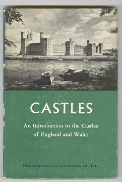 Stock image for Castles - An Introduction to the Castles of England and Wales for sale by Books & Bygones
