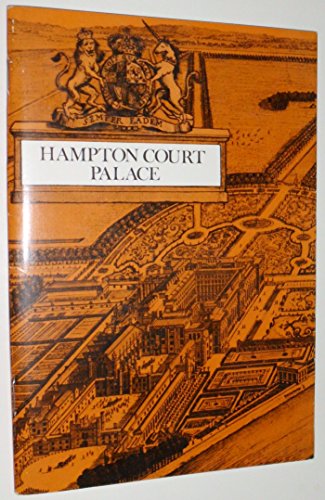 9780116704429: Hampton Court Palace