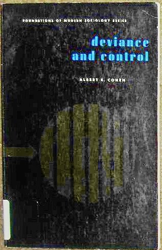 9780132083898: Deviance and Control (Foundations of Modern Sociology)