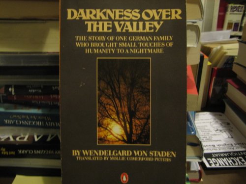 9780140063165: Darkness Over the Valley