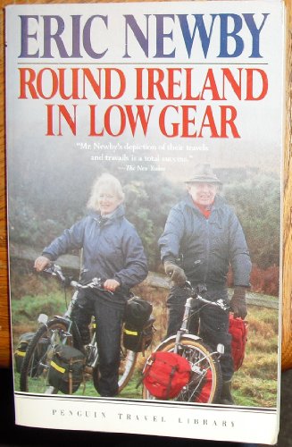 Beispielbild fr Round Ireland in Low Gear (Penguin Travel Library) zum Verkauf von Wonder Book