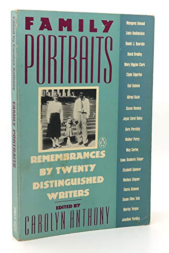 9780140143577: Family Portraits: Remembrances By Twenty Distinguished Writers