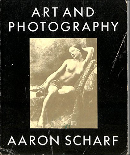 Imagen de archivo de Art and Photography a la venta por HPB-Movies