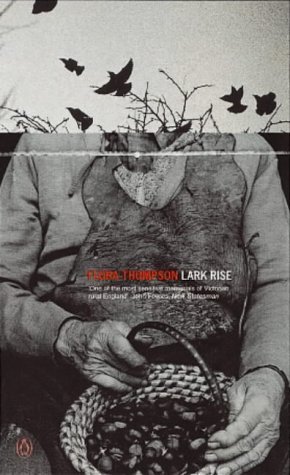 Lark Rise (Penguin Essentials)