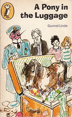 Beispielbild fr A Pony in the Luggage (Puffin Books) zum Verkauf von medimops