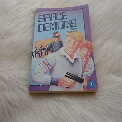 Imagen de archivo de Space Demons (Puffin story books) a la venta por AwesomeBooks