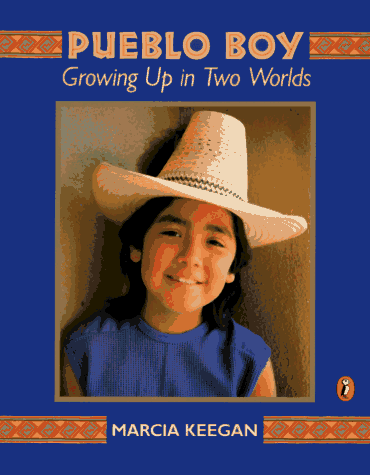 9780140369458: Pueblo Boy: Growing up in Two Worlds