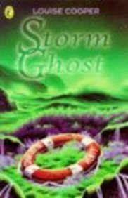Imagen de archivo de Storm Ghost (Surfers) a la venta por AwesomeBooks