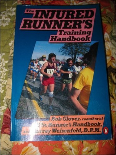 Beispielbild fr The Injured Runner's Training Handbook : The Coach's and Doctor's for Preventing Running Through, and Coming Back from Injury zum Verkauf von Better World Books