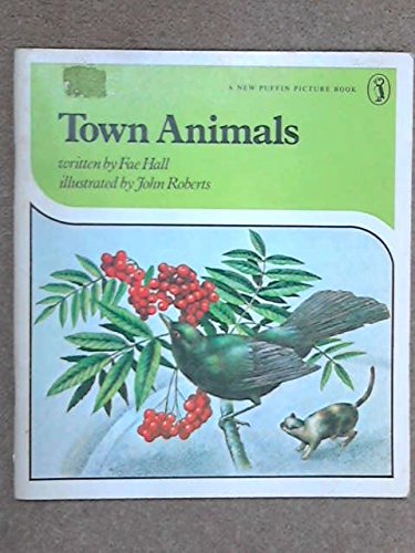 Beispielbild fr Town Animals zum Verkauf von J R Wright