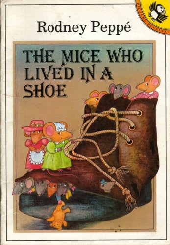 Beispielbild fr The Mice Who Lived in a Shoe (Picture Puffin S.) zum Verkauf von WorldofBooks