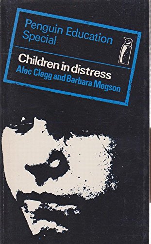 Imagen de archivo de Children in Distress a la venta por Better World Books Ltd