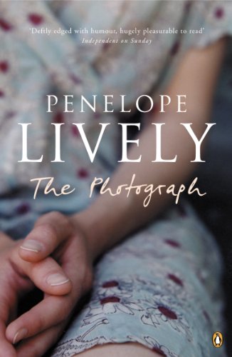 The Photograph (9780141011943) by Lively, Penelope