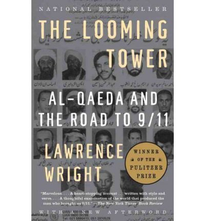 9780141032337: The Looming Tower