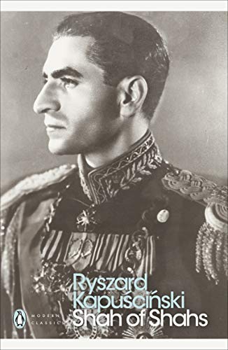 Imagen de archivo de Shah of Shahs (Penguin Modern Classics) a la venta por Ergodebooks